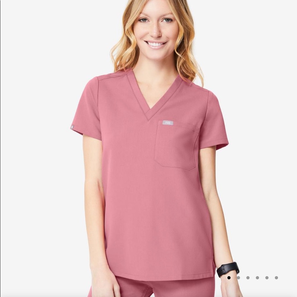 Figs scrub top MAUVE